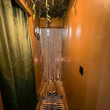 La Taniere De Mowgli - Du Mole